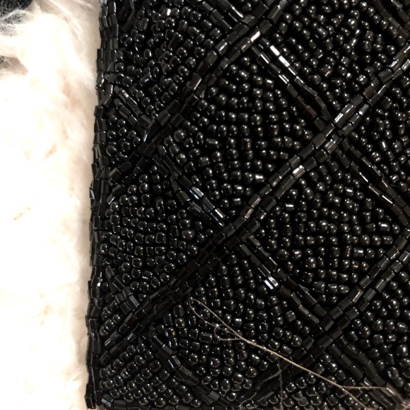 Holt Renfrew Little beaded purse - Picture 2 of 5